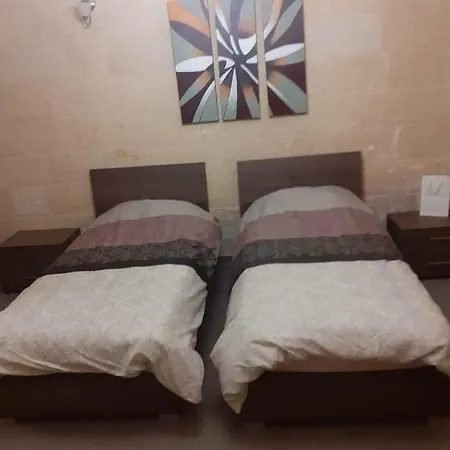 Zejtun Apartments *